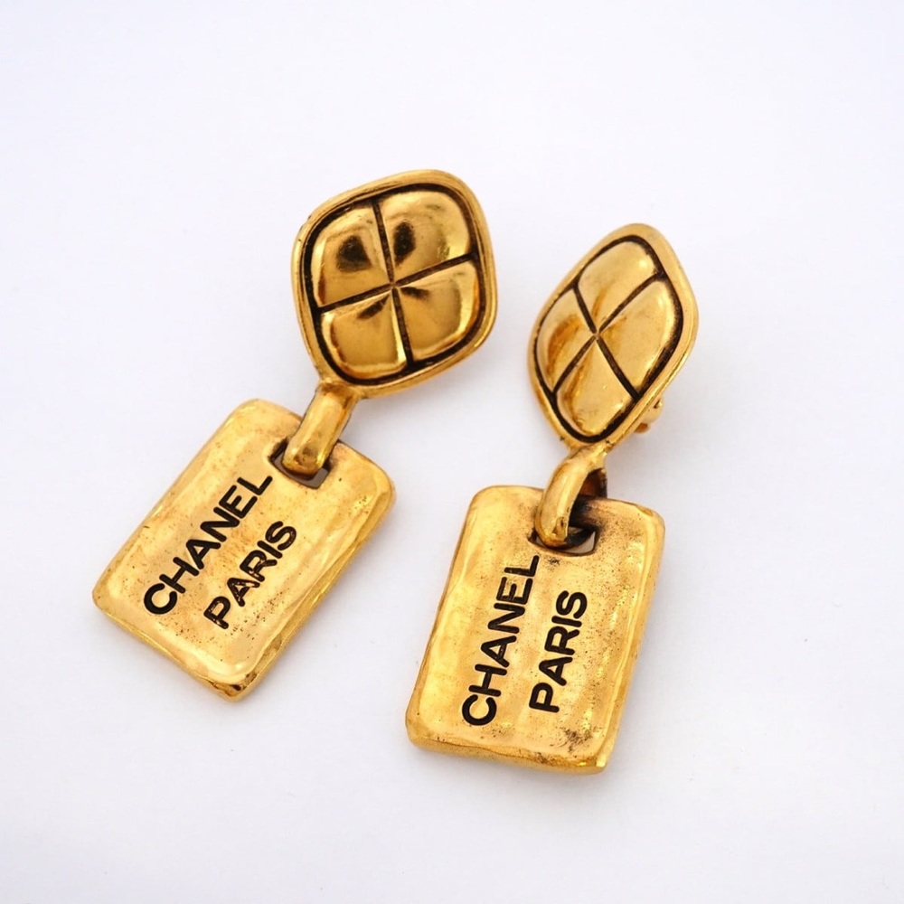 Authentic CHANEL gold plated vintage 90s clip on earrings - Picture 3 of 7